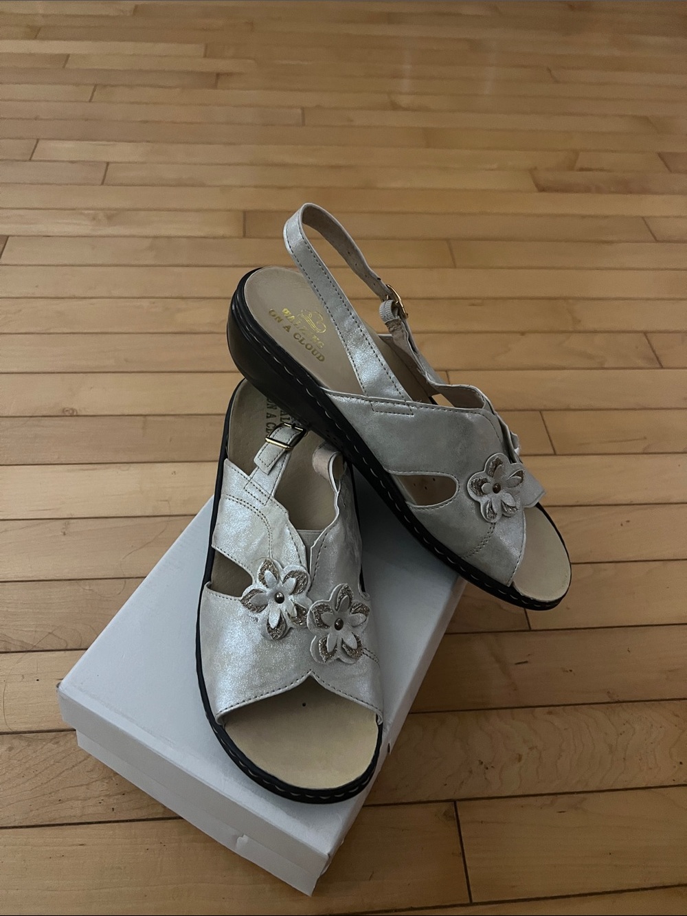 Women's Metallic golden/silver Slingback Sandals with Floral Cutouts